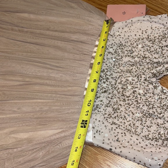 BHLDN Avery Dress in Blush Size 4 - Picture 8 of 11